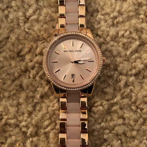 Women’s Rose Gold Michael Kors Watch main image 6